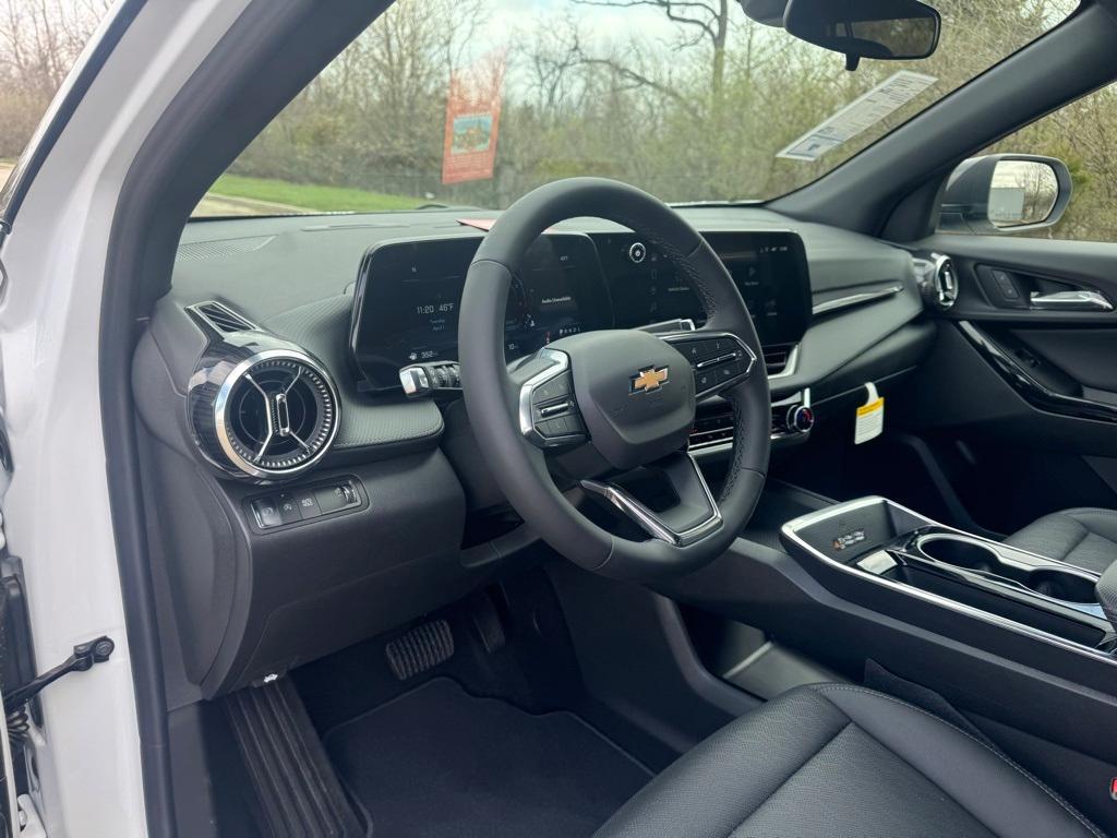 new 2025 Chevrolet Equinox car, priced at $33,240
