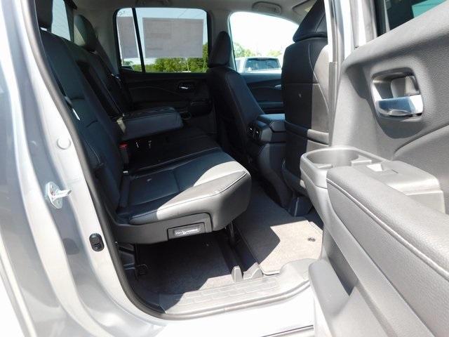 new 2025 Honda Ridgeline car, priced at $43,175