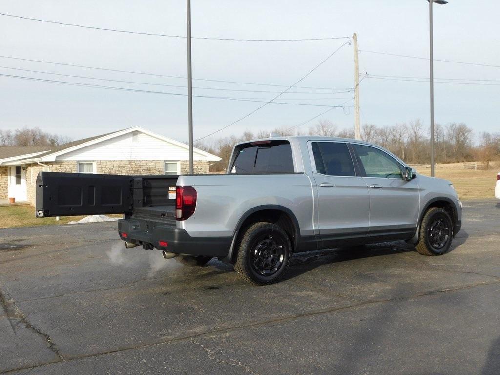 new 2025 Honda Ridgeline car, priced at $43,175