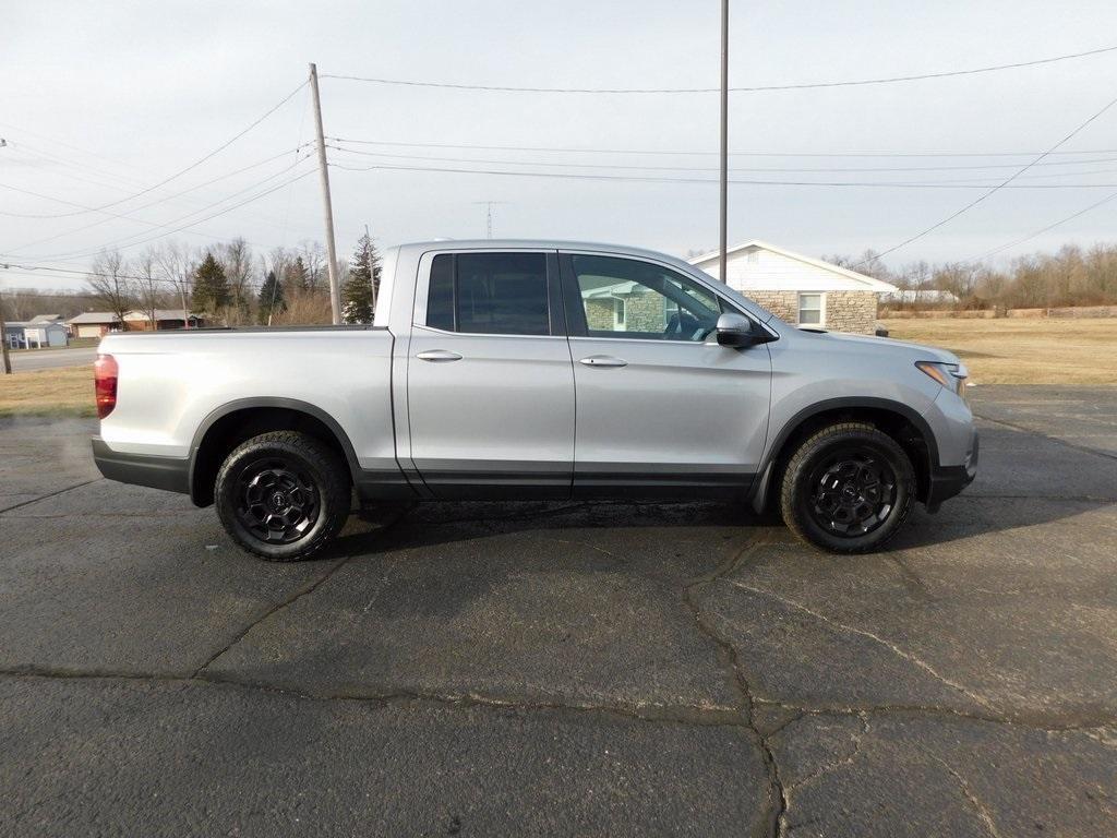 new 2025 Honda Ridgeline car, priced at $43,175