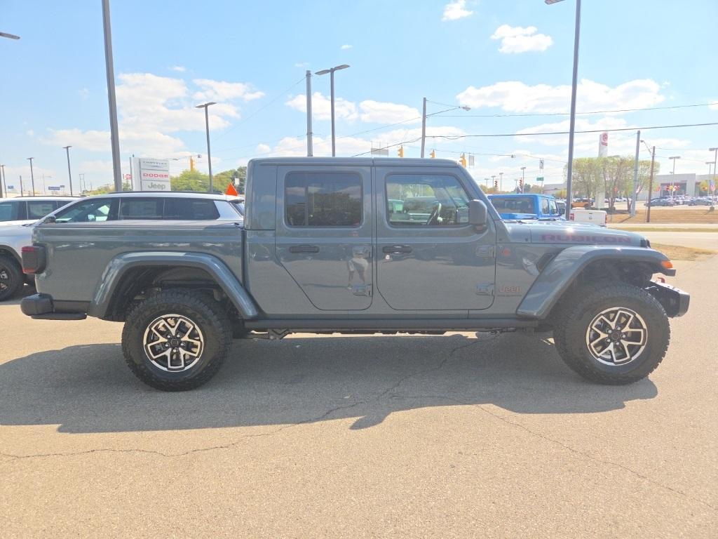 new 2025 Jeep Gladiator car, priced at $56,995