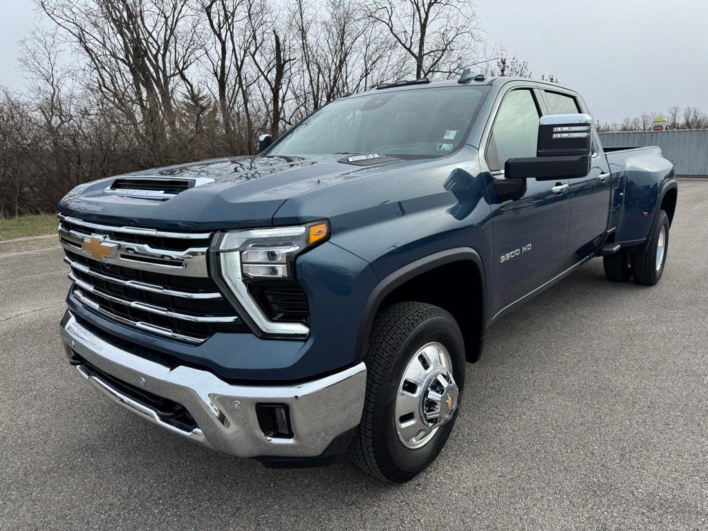 new 2025 Chevrolet Silverado 3500 car, priced at $76,240