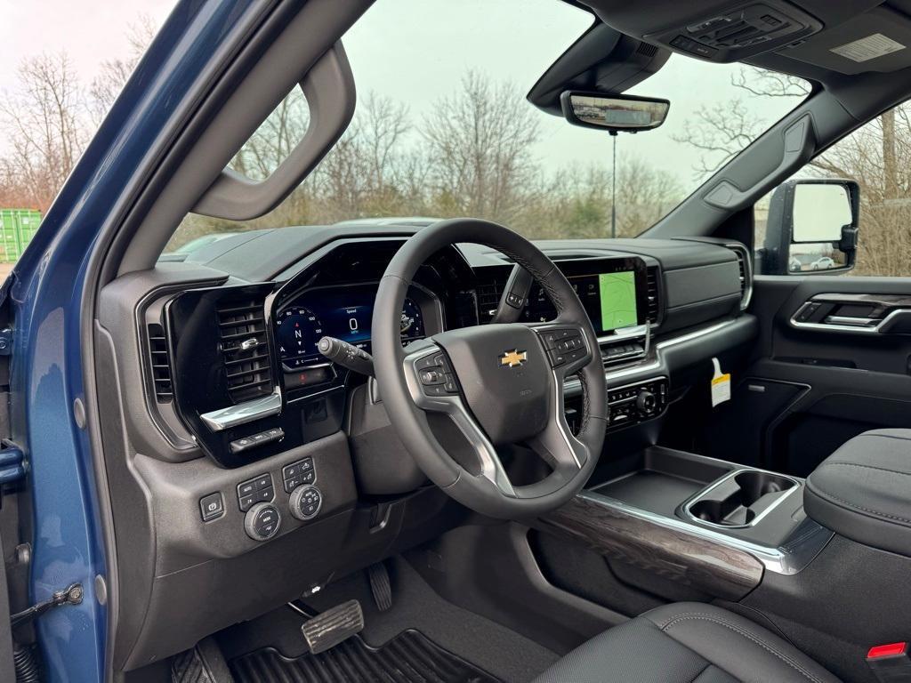 new 2025 Chevrolet Silverado 3500 car, priced at $76,240