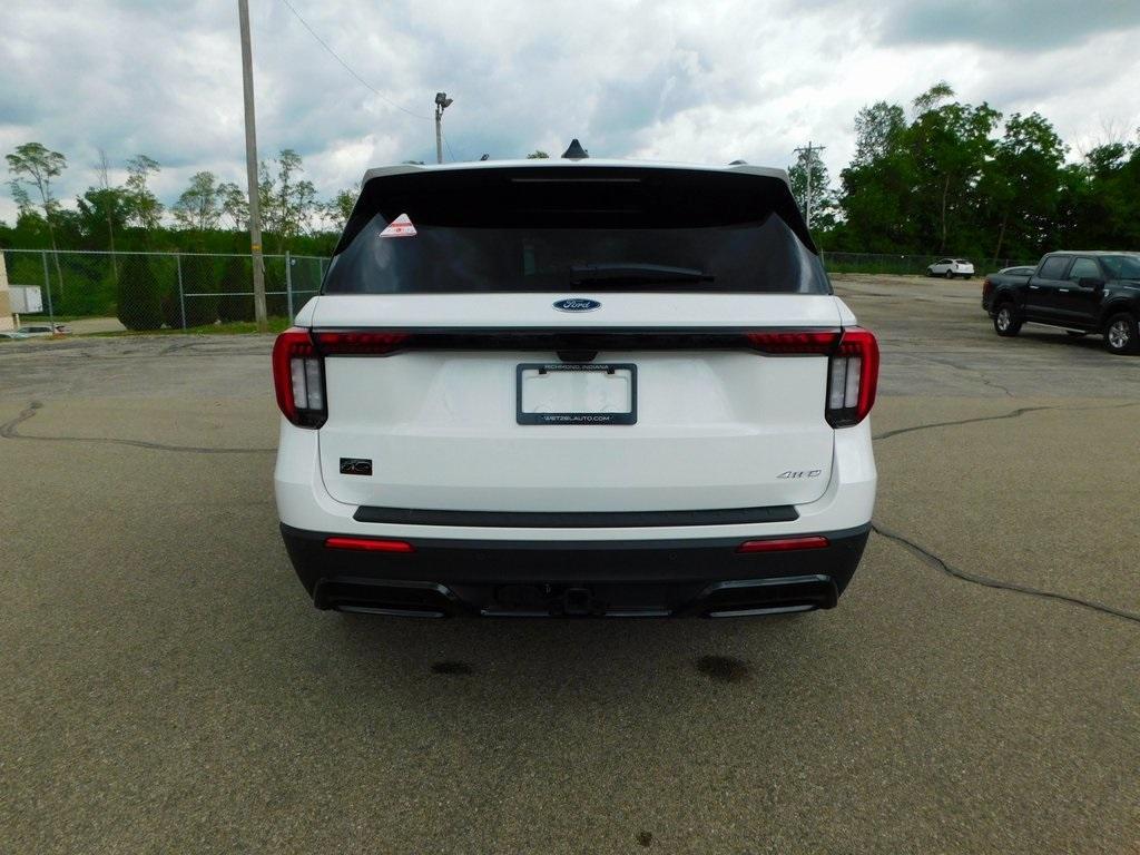 new 2025 Ford Explorer car, priced at $48,236