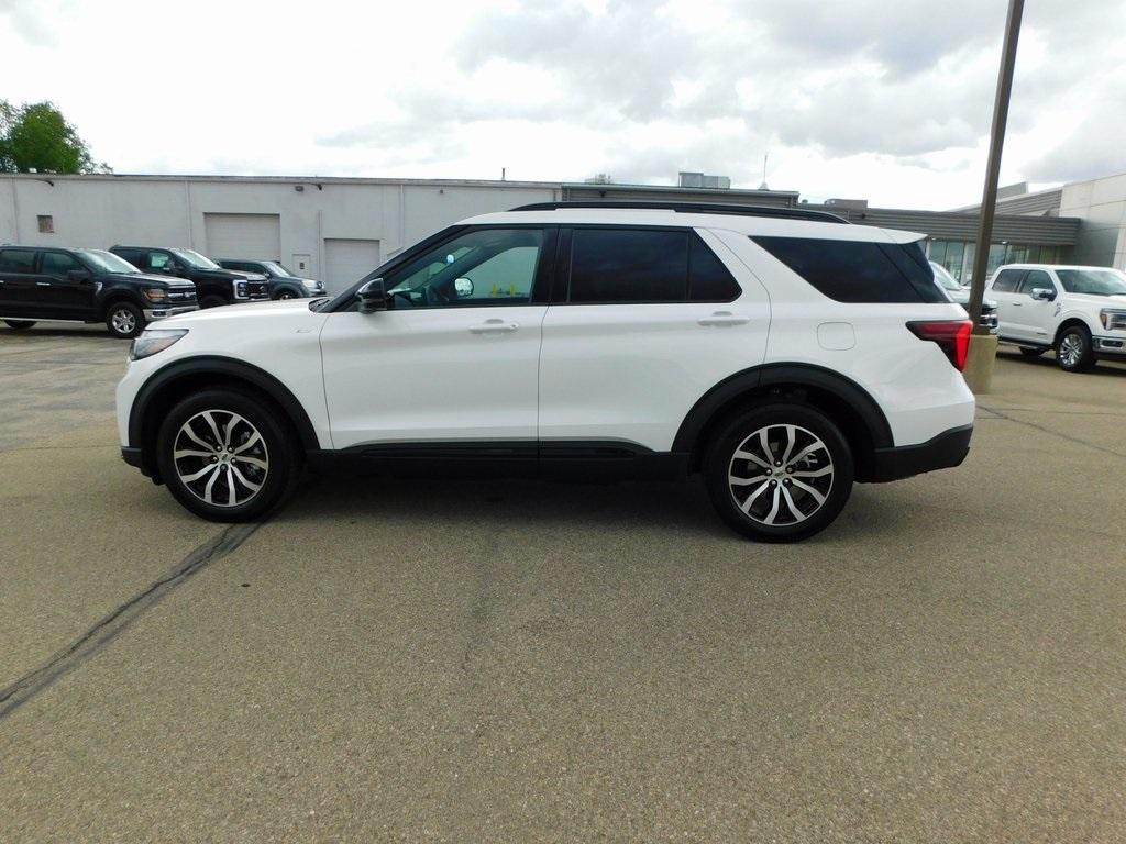 new 2025 Ford Explorer car, priced at $48,236