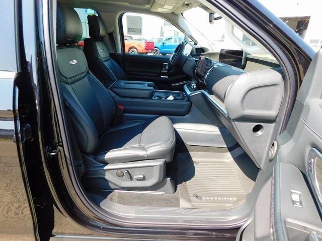 new 2025 Ford Expedition Max car, priced at $82,430