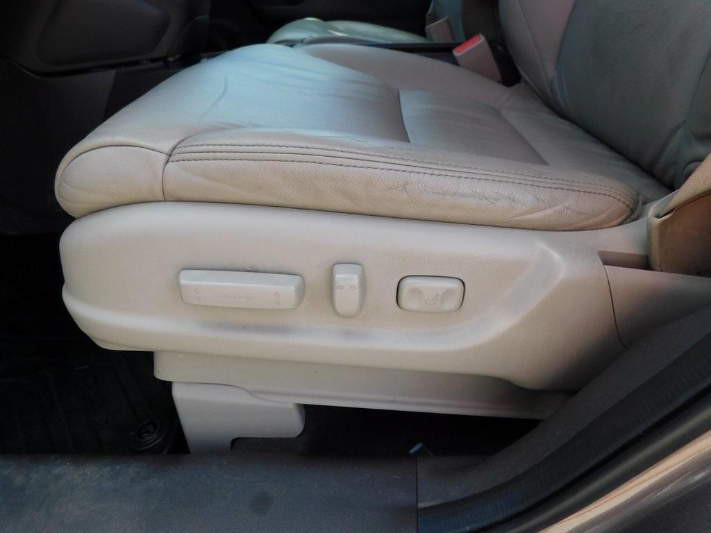 used 2014 Honda CR-V car, priced at $9,590