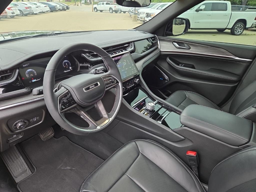 used 2023 Jeep Grand Cherokee car, priced at $40,500