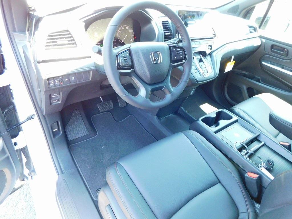 new 2026 Honda Odyssey car, priced at $44,454