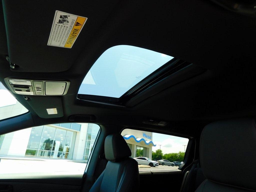 new 2026 Honda Odyssey car, priced at $44,454
