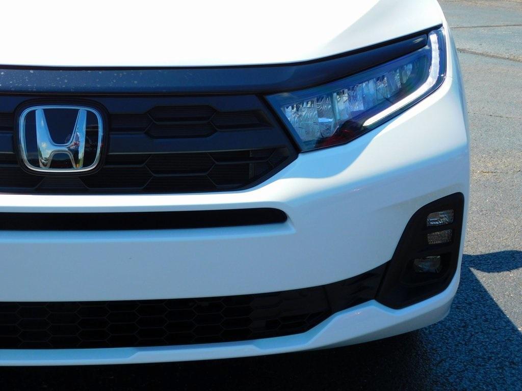 new 2026 Honda Odyssey car, priced at $44,454