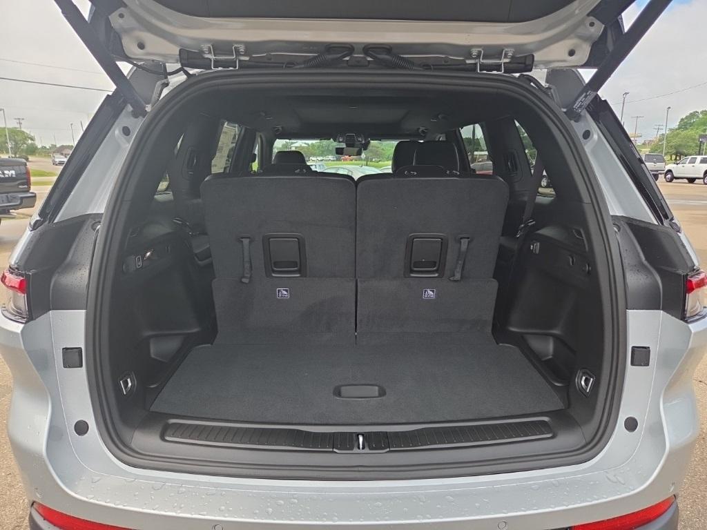new 2025 Jeep Grand Cherokee L car, priced at $52,220