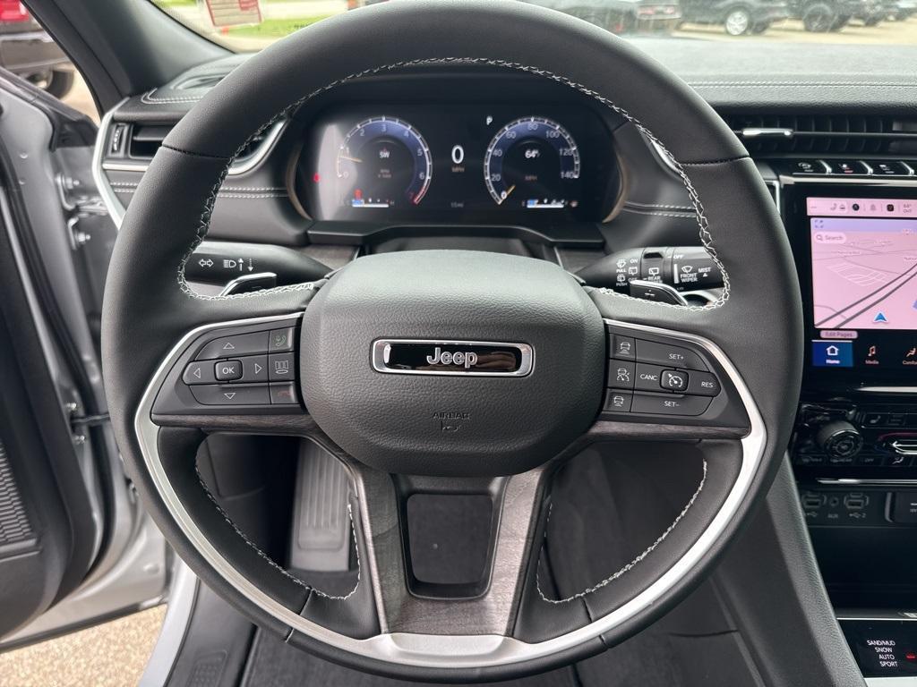 new 2025 Jeep Grand Cherokee car, priced at $46,146