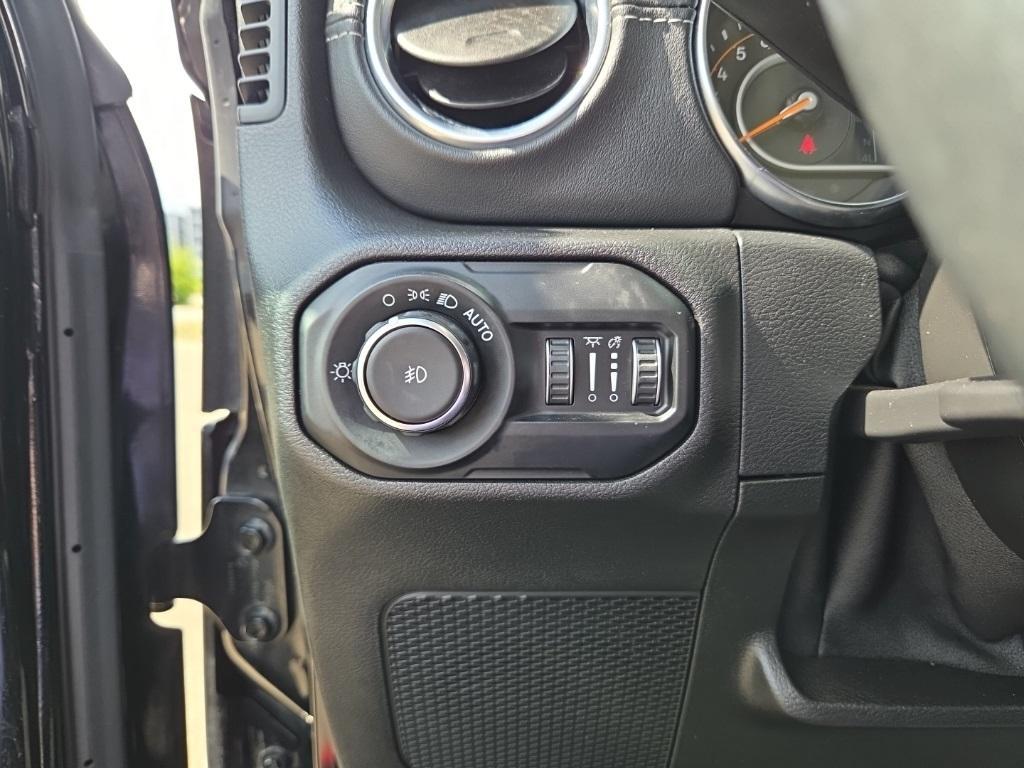 used 2021 Jeep Wrangler Unlimited car, priced at $35,650