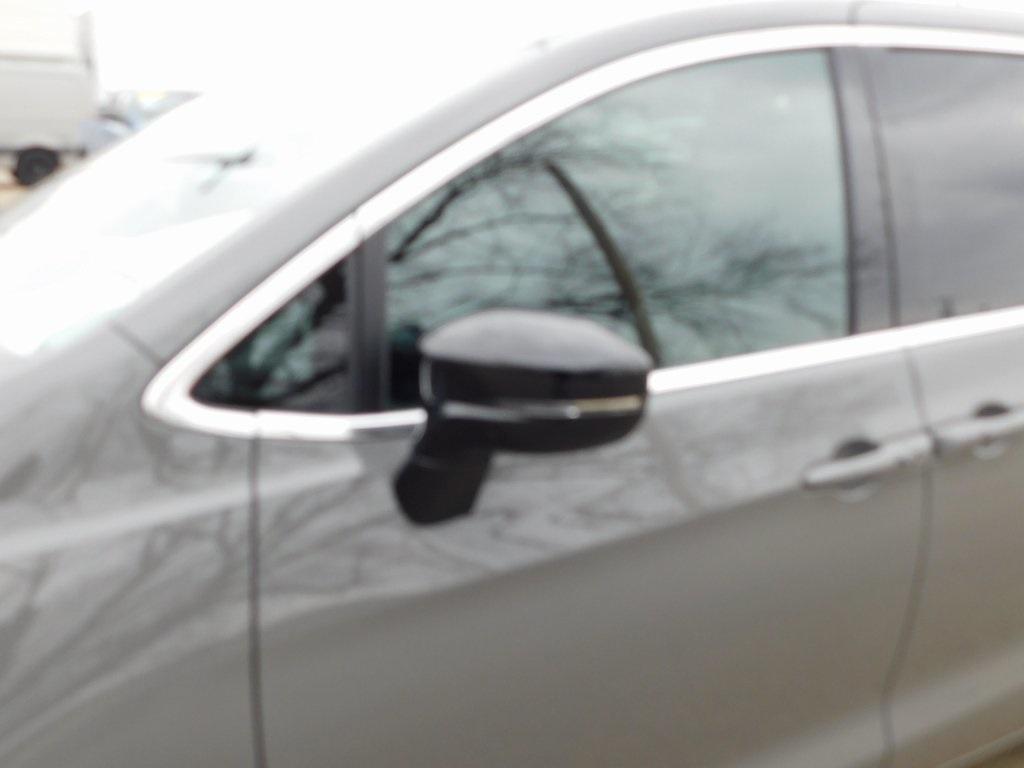new 2025 Chrysler Pacifica car, priced at $41,596