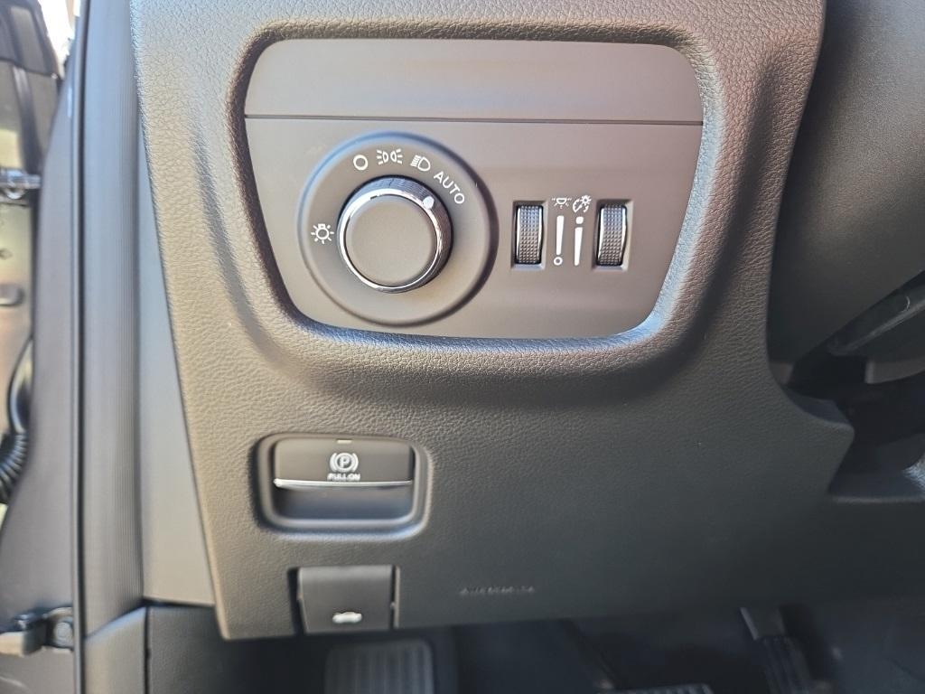 new 2025 Jeep Grand Cherokee car, priced at $44,480
