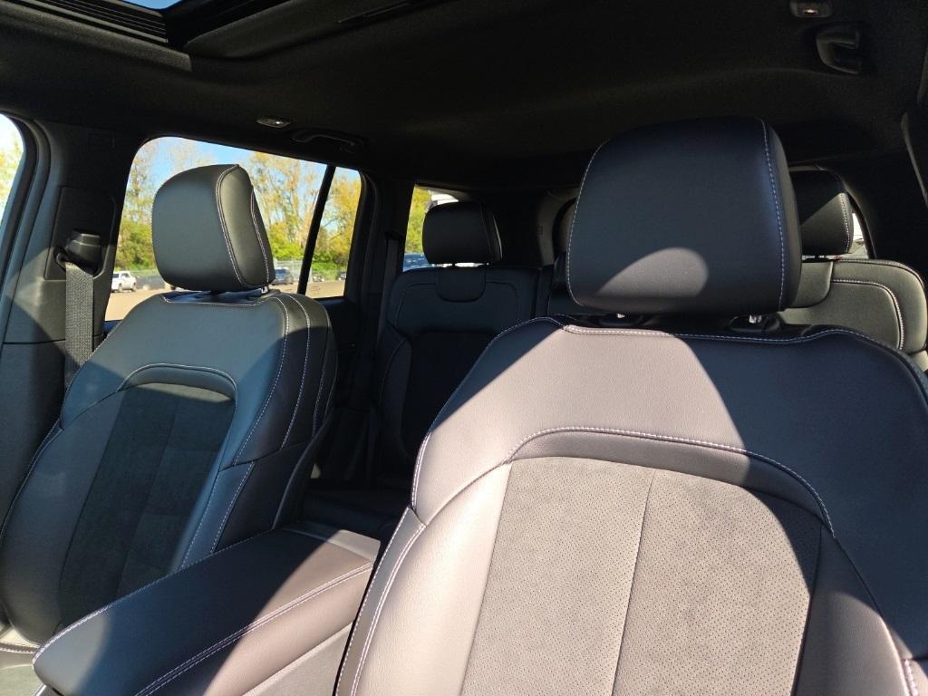 new 2025 Jeep Grand Cherokee car, priced at $44,480