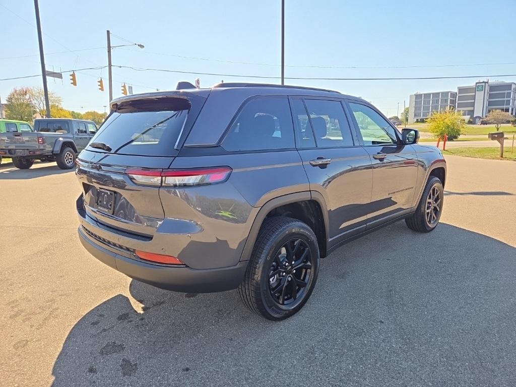 new 2025 Jeep Grand Cherokee car, priced at $44,480