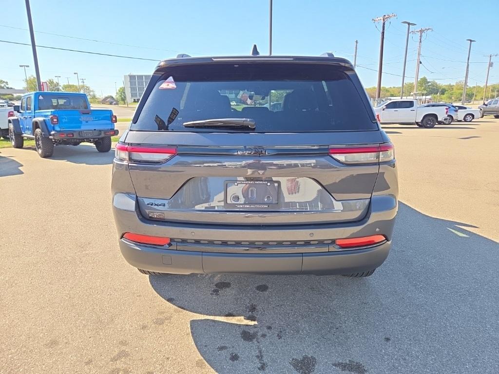 new 2025 Jeep Grand Cherokee car, priced at $44,480