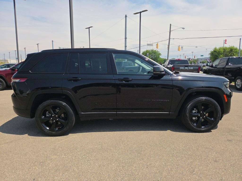 used 2023 Jeep Grand Cherokee car, priced at $33,995