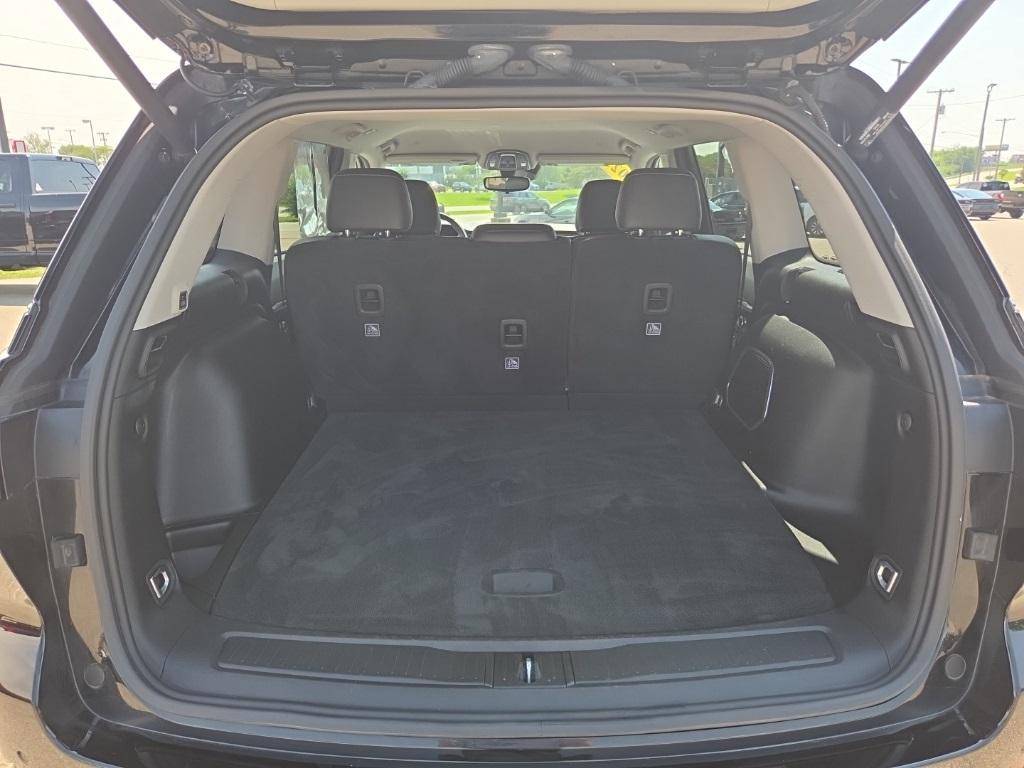 used 2023 Jeep Grand Cherokee car, priced at $33,995