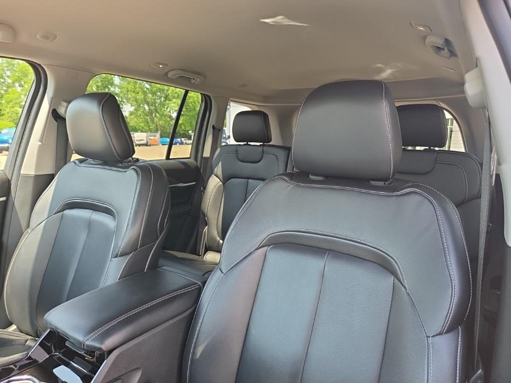 used 2023 Jeep Grand Cherokee car, priced at $33,995