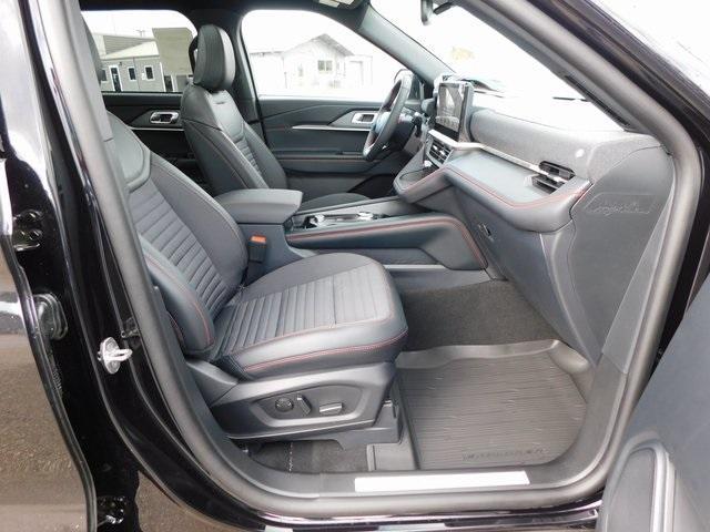 new 2025 Ford Explorer car, priced at $52,840