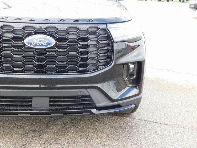 new 2025 Ford Explorer car, priced at $52,840