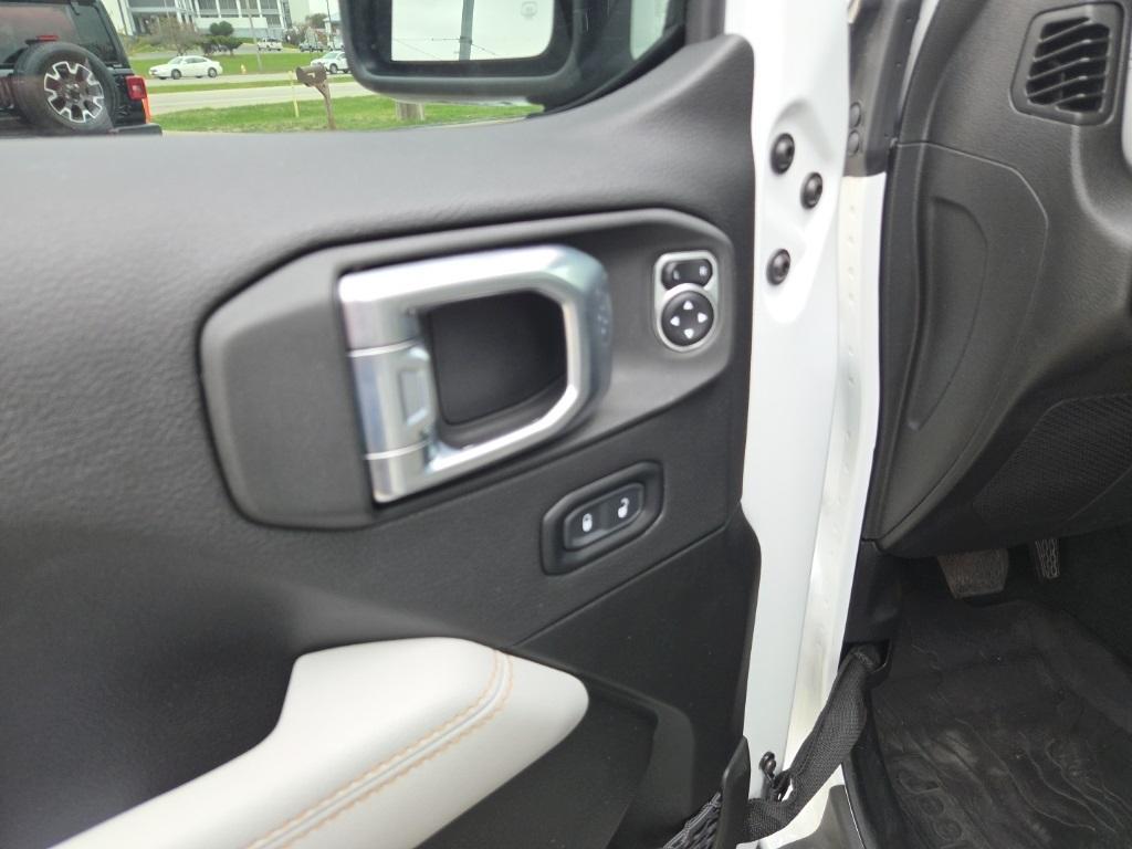 used 2023 Jeep Gladiator car, priced at $37,990