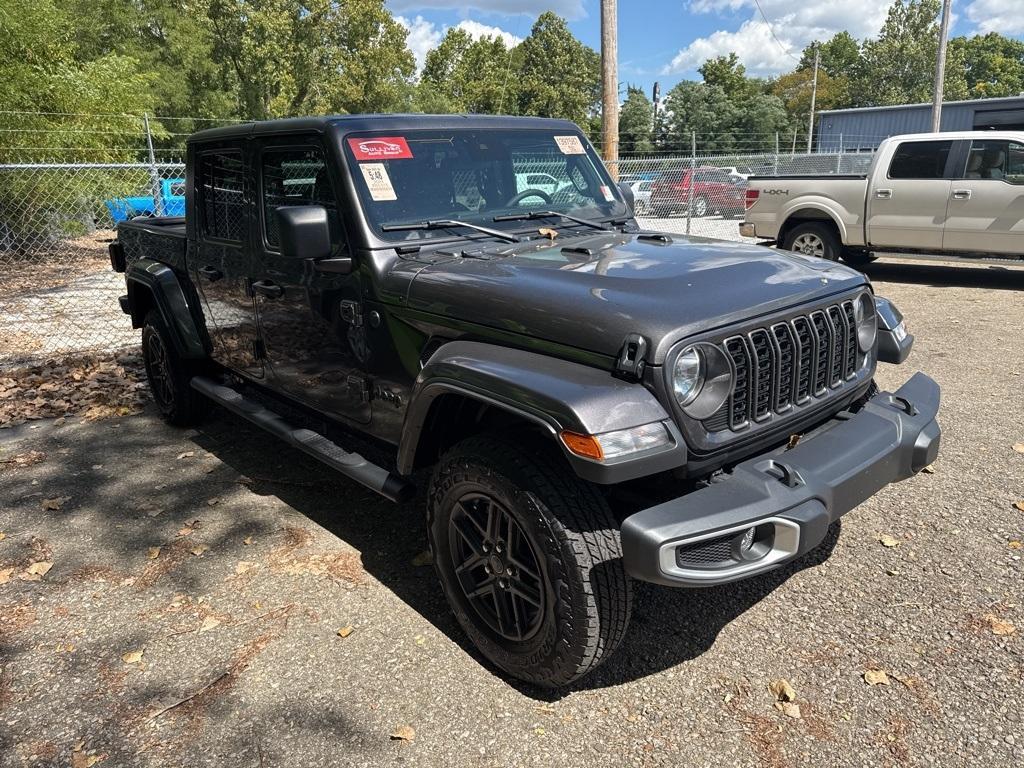 used 2024 Jeep Gladiator car, priced at $38,995