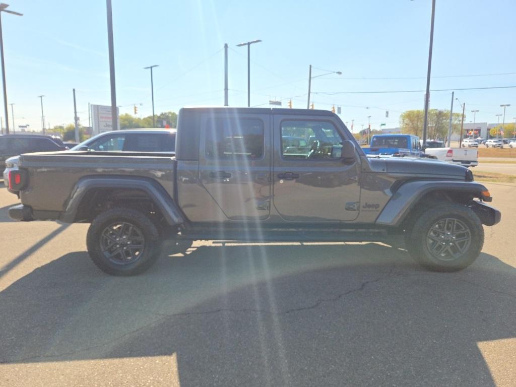 used 2024 Jeep Gladiator car, priced at $36,900