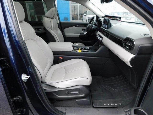 used 2023 Honda Pilot car, priced at $42,000