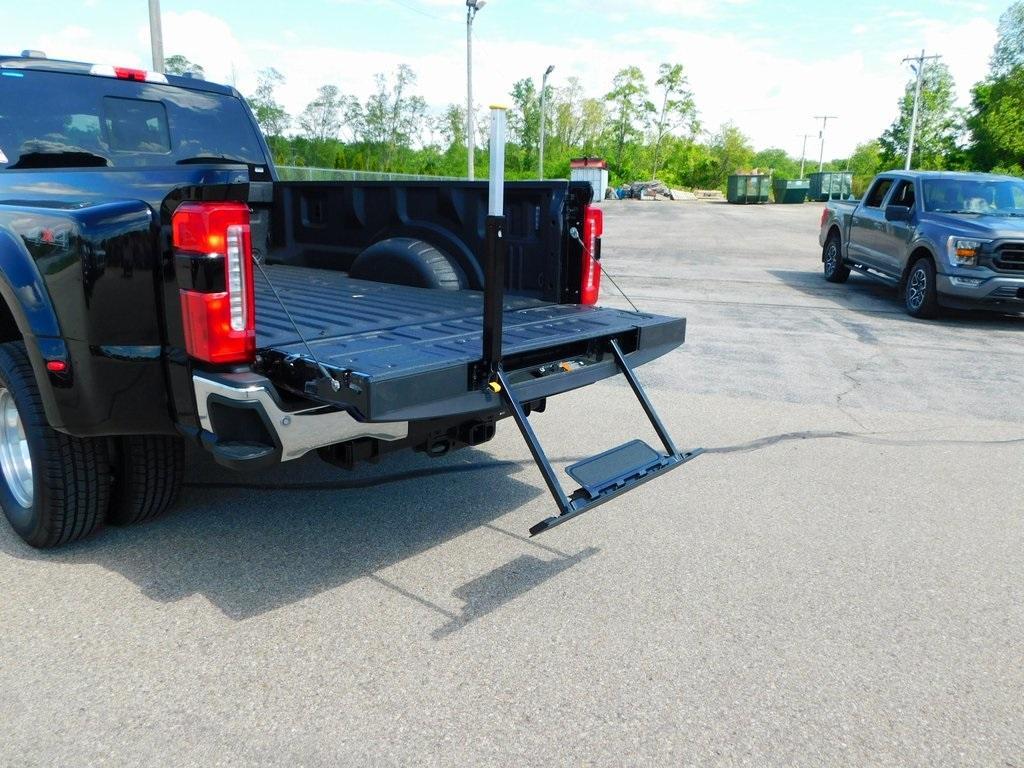 new 2025 Ford F-350 car, priced at $84,501