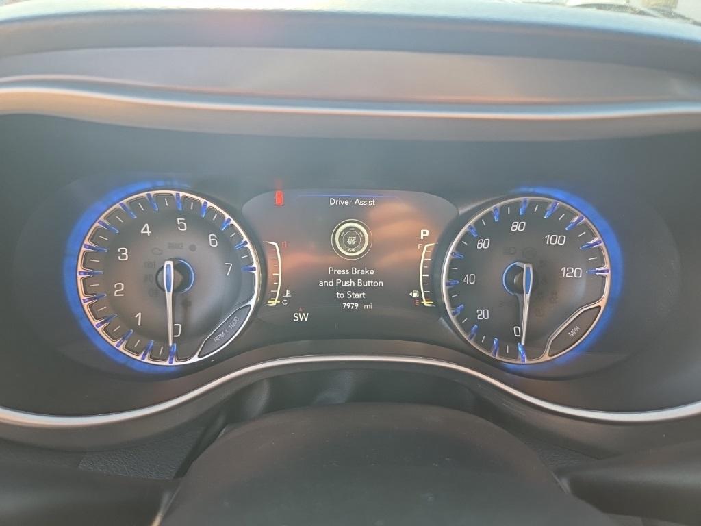 used 2025 Chrysler Pacifica car, priced at $35,500