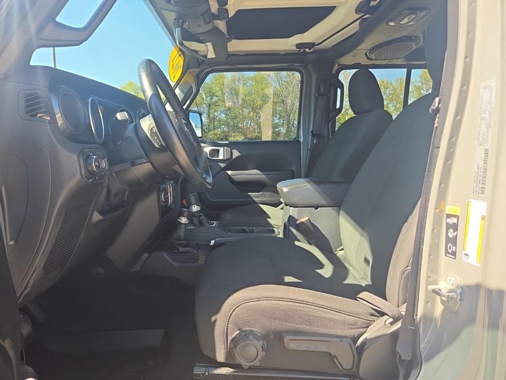 used 2021 Jeep Wrangler Unlimited car, priced at $31,900