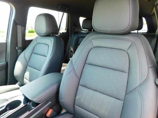 new 2026 Chevrolet Equinox car, priced at $33,203