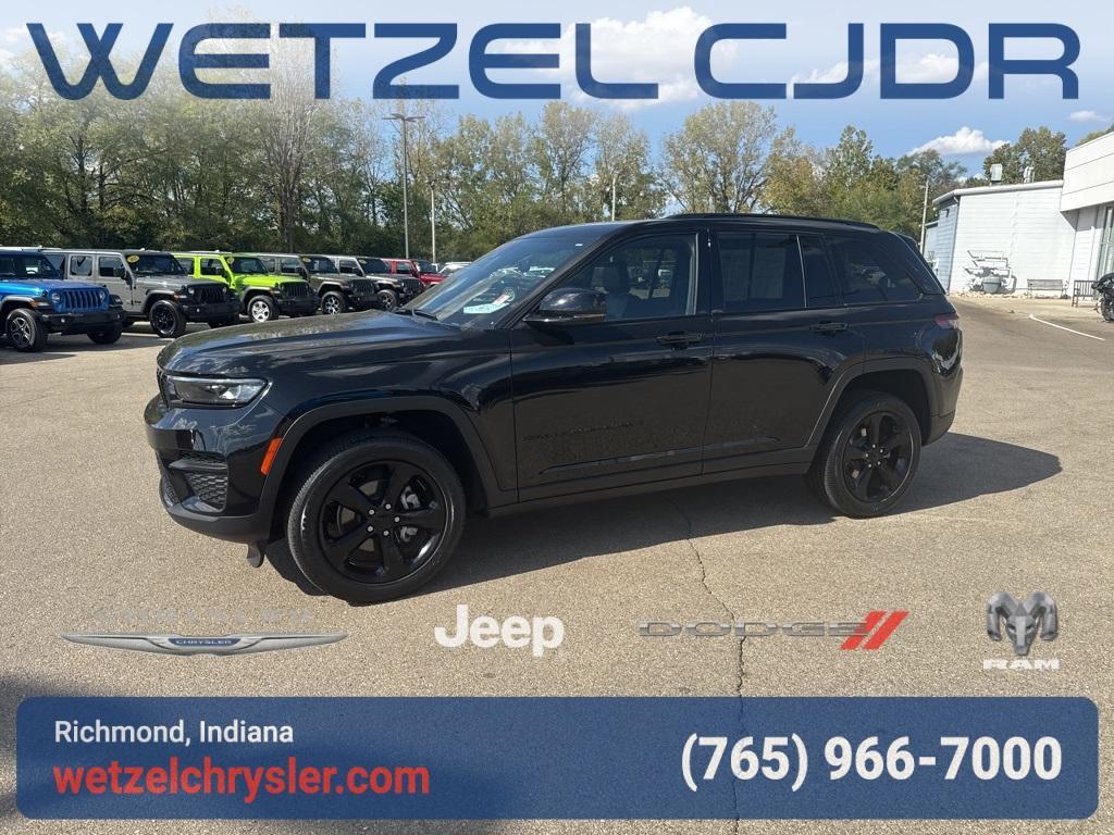 used 2022 Jeep Grand Cherokee car, priced at $31,250