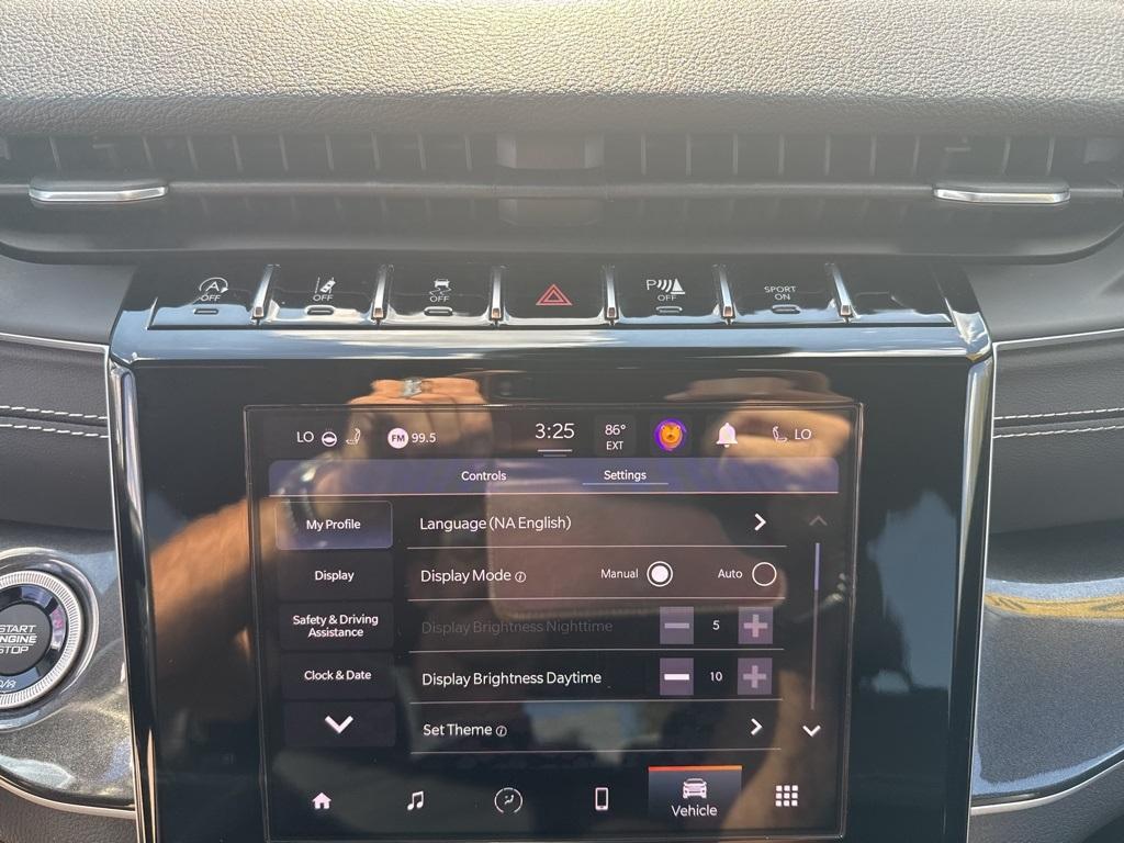 used 2022 Jeep Grand Cherokee car, priced at $31,750
