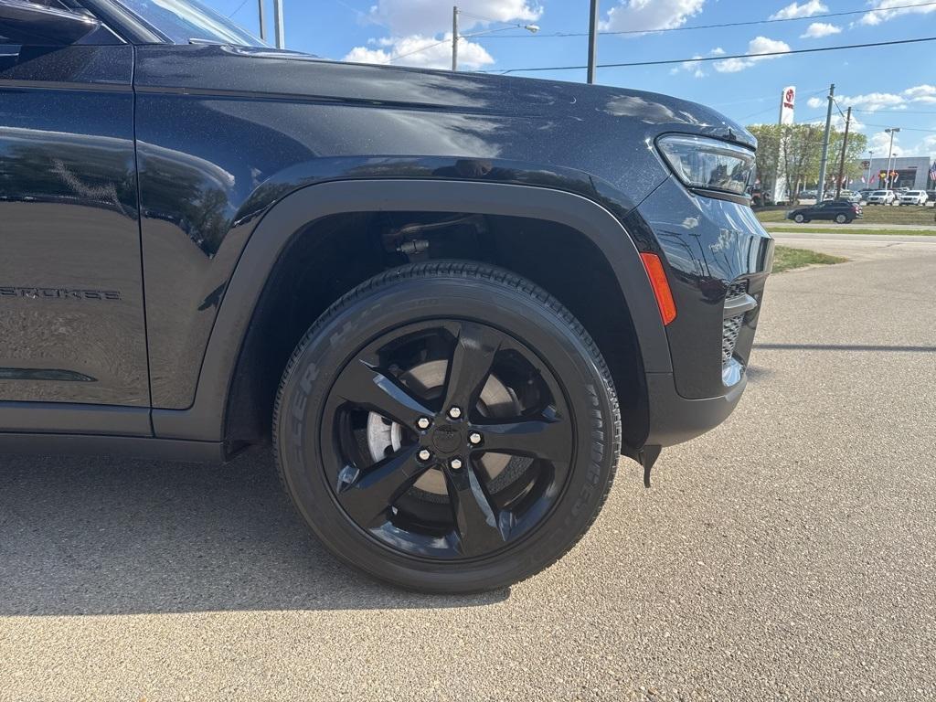 used 2022 Jeep Grand Cherokee car, priced at $31,750