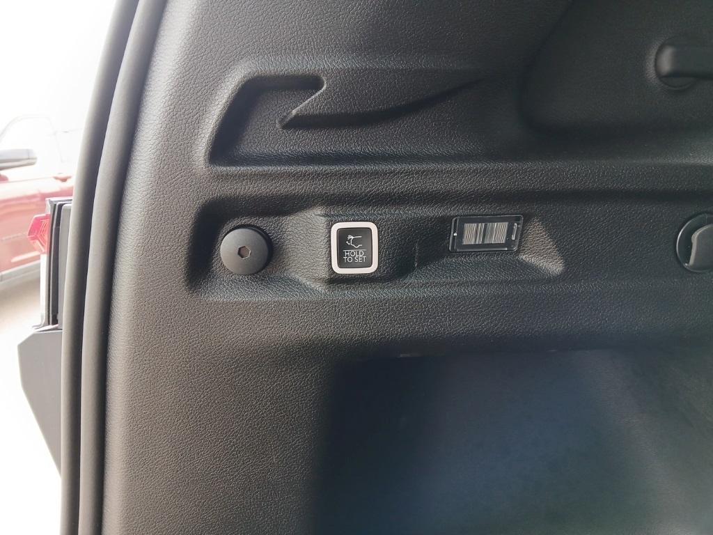 used 2024 Jeep Grand Cherokee L car, priced at $44,995