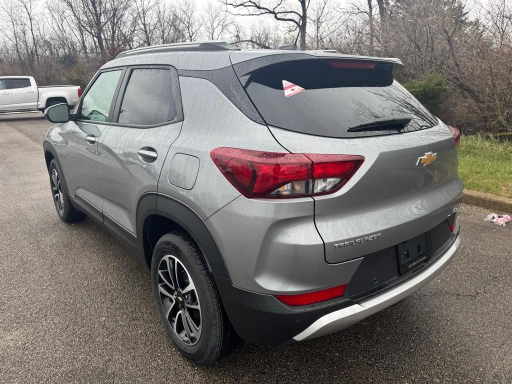 new 2025 Chevrolet TrailBlazer car, priced at $26,508