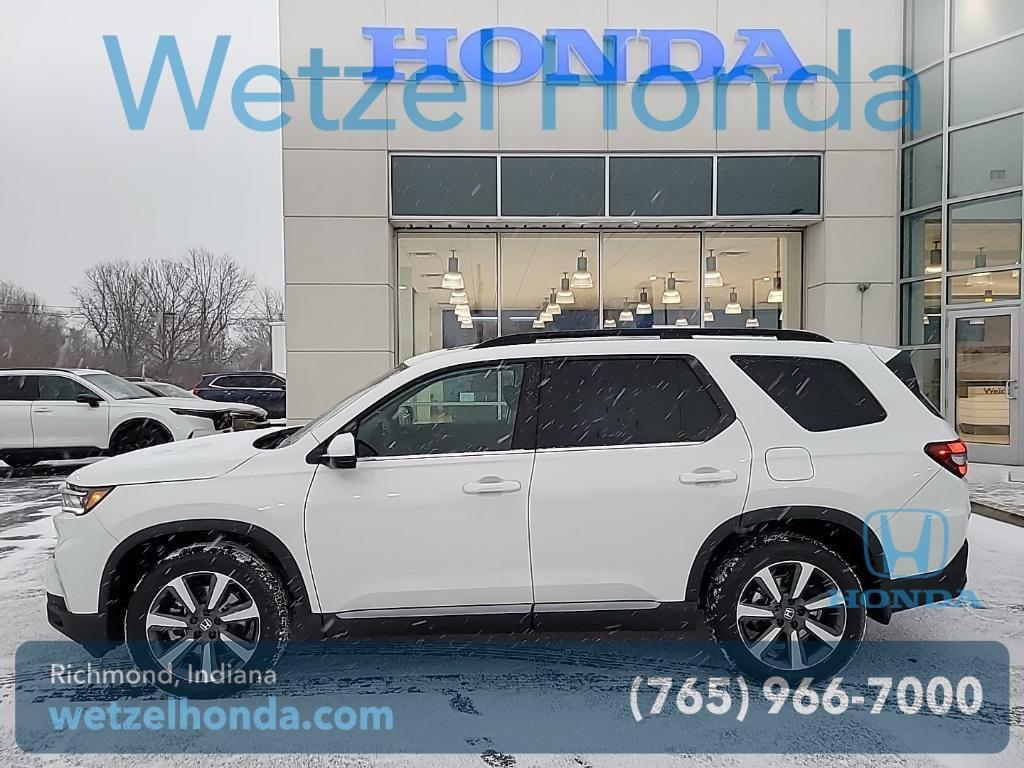 new 2025 Honda Pilot car, priced at $51,505