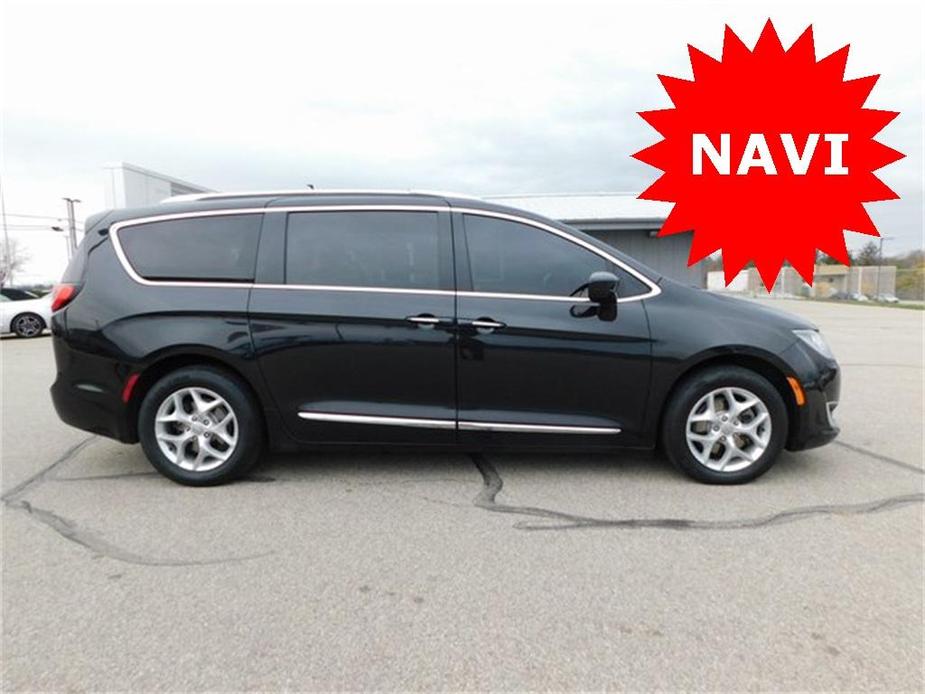 used 2017 Chrysler Pacifica car, priced at $15,290