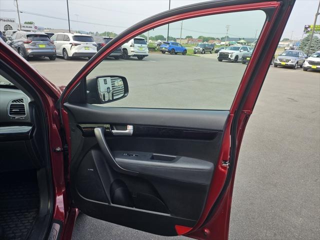 used 2015 Kia Sorento car, priced at $13,999