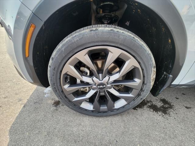 used 2023 Kia Sorento car, priced at $34,417