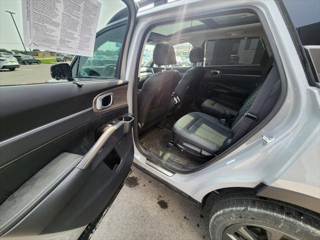 used 2023 Kia Sorento car, priced at $34,417