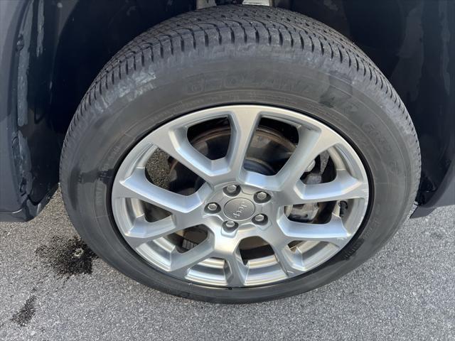used 2022 Jeep Compass car, priced at $22,999