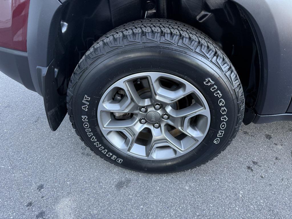 used 2022 Jeep Cherokee car, priced at $24,799