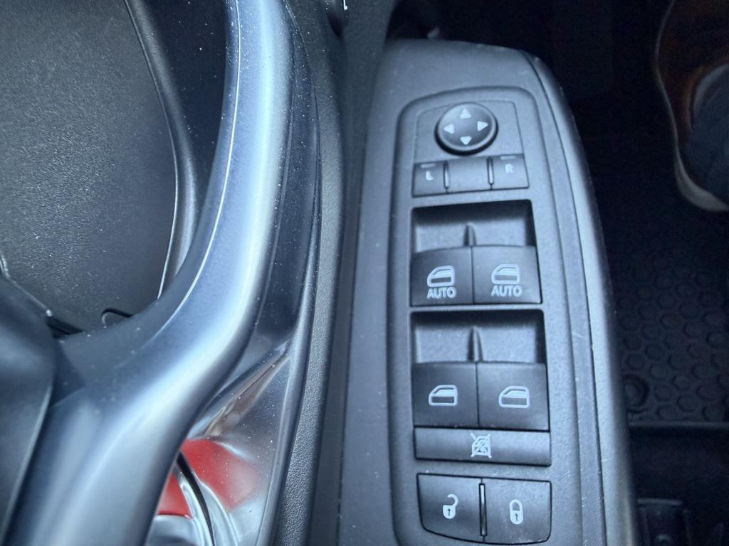 used 2022 Jeep Cherokee car, priced at $24,799