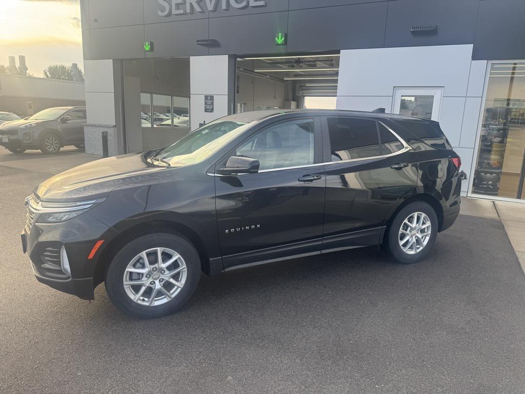 used 2023 Chevrolet Equinox car, priced at $22,592